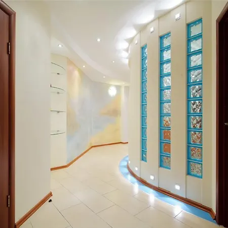 Nezavisimosti 74 Apartment *