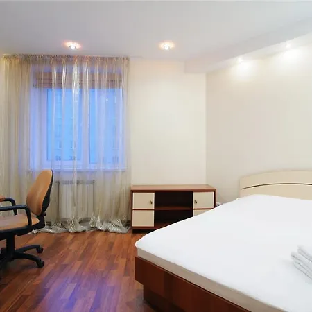 Nezavisimosti 74 Apartment