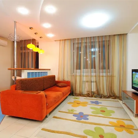 Nezavisimosti 74 Apartment